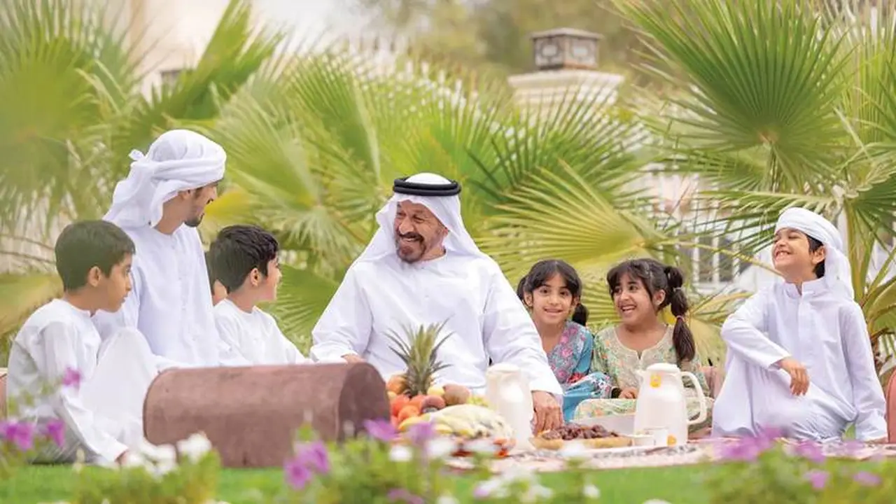 كيف تساهم الأسر الداعمة في حماية الجيل من المخدرات؟